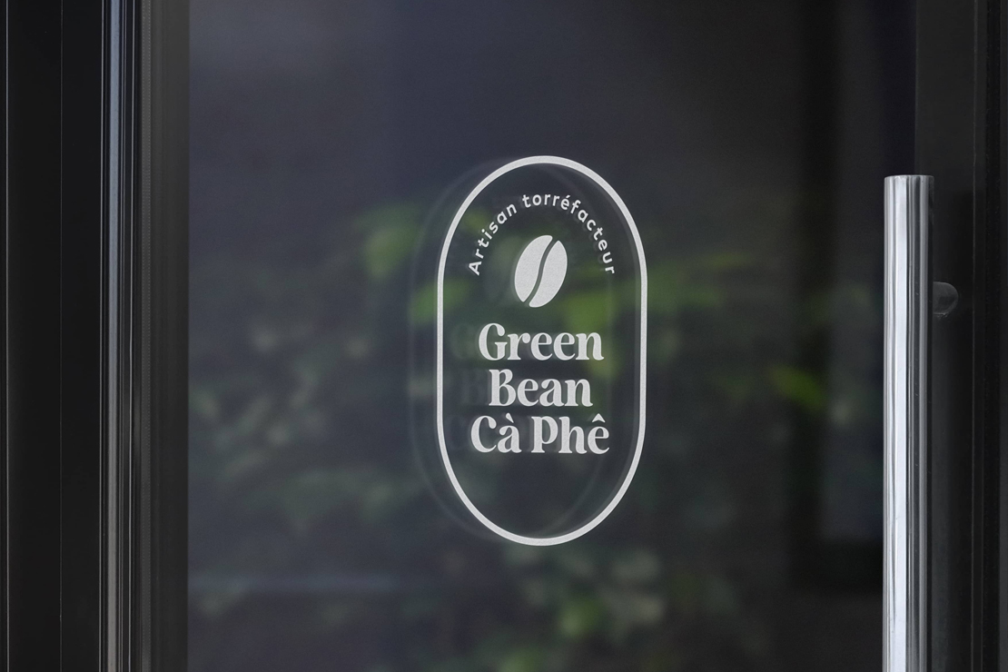Mise en situation logo Green Bean Cà Phê